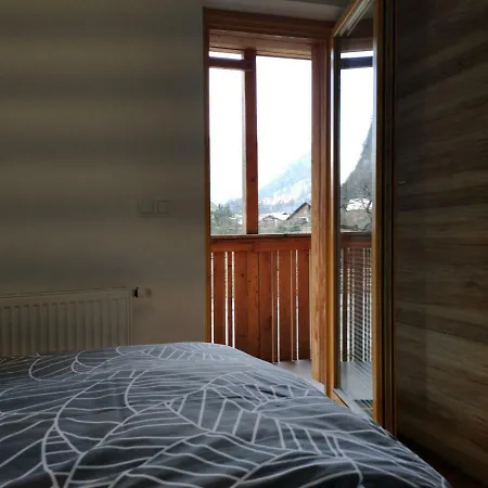 Apartma Lucijana * Mojstrana