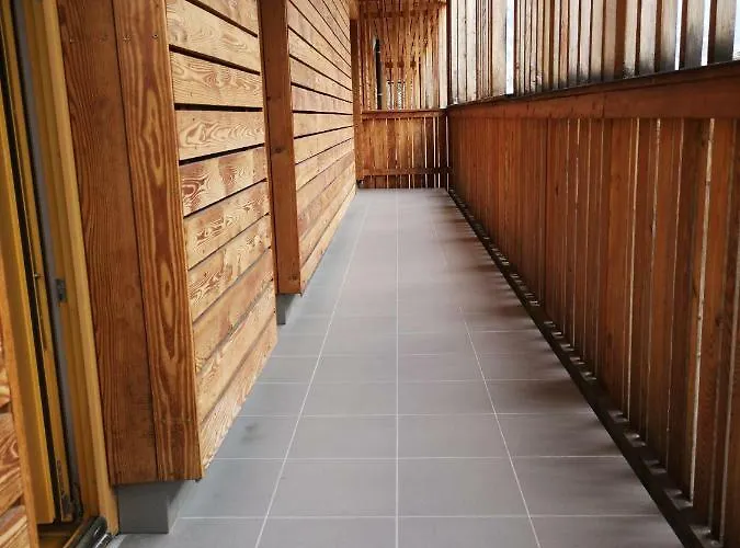 Apartma Lucijana דירה